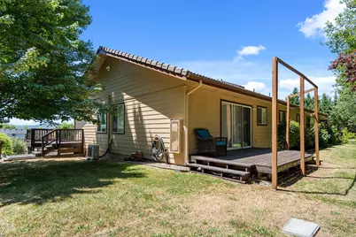 1438 NE Sherman Lane, Grants Pass, OR 97526 - Photo 42