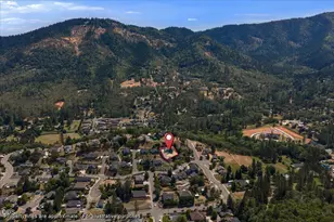 2391 Robertson Crest, Grants Pass, OR 97527 - Photo 34