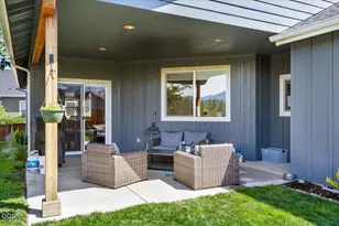 2391 Robertson Crest, Grants Pass, OR 97527 - Photo 24
