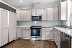 1044 SE Baywood Ct, Bend, OR 97702 - Photo 10