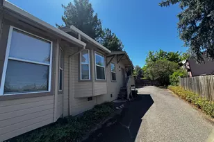473 Scenic Dr, Ashland, OR 97520 - Photo 58