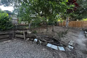 473 Scenic Dr, Ashland, OR 97520 - Photo 10