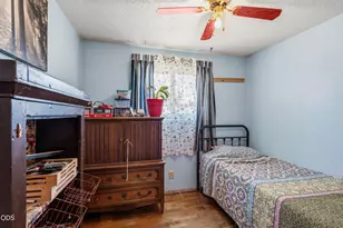 2574 Howard Ave, Medford, OR 97501 - Photo 8