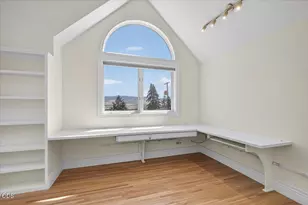 255 Scenic Dr, Ashland, OR 97520 - Photo 26