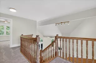 255 Scenic Dr, Ashland, OR 97520 - Photo 24