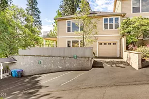 461 Holly St, Ashland, OR 97520 - Photo 42