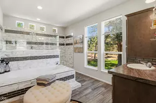 69592 Lake Dr, Sisters, OR 97759 - Photo 24