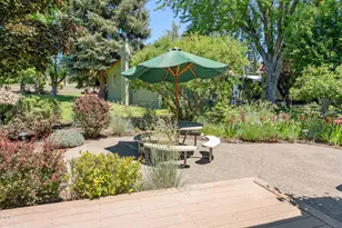 63330 S Rd, Bend, OR 97703 - Photo 30