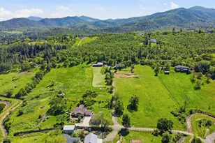 4250 Independence School Rd, Medford, OR 97501 - Photo 48