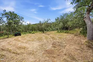 4250 Independence School Rd, Medford, OR 97501 - Photo 4