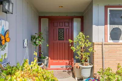 2505 Wiard Street, Klamath Falls, OR 97603 - Photo 2