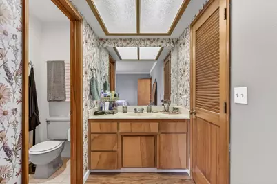 102 Hickory Drive, Rogue River, OR 97537 - Photo 14