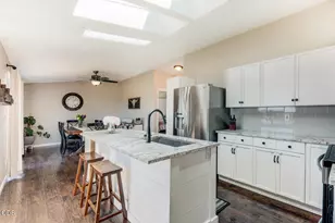 21180 Arid Ave, Bend, OR 97703 - Photo 2