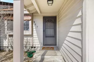 667 Golden Ln, Medford, OR 97504 - Photo 4