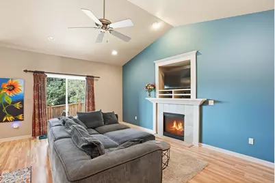 3279 NE Jonahs Court, Bend, OR 97701 - Photo 4