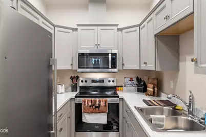 382 NE 10th Street, Prineville, OR 97754 - Photo 8