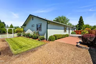 1445 SW Silver Maple Way, Grants Pass, OR 97526 - Photo 24