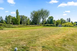 846 Schroeder Ln, Grants Pass, OR 97527 - Photo 38