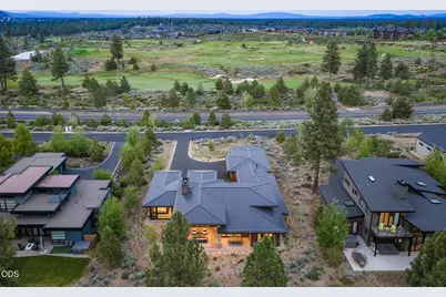 61317 Bonneville Loop, Bend, OR 97702 - Photo 2