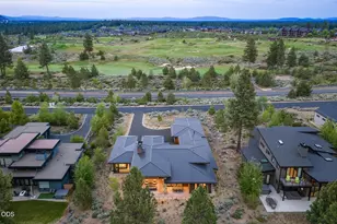 61317 Bonneville Loop, Bend, OR 97702 - Photo 2