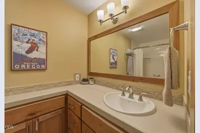 807 E Desperado #UNIT 202, Sisters, OR 97759 - Photo 22