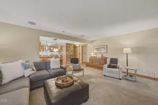 807 E Desperado, Sisters, OR 97759 - Photo 4