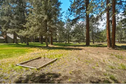 807 E Desperado #UNIT 202, Sisters, OR 97759 - Photo 46