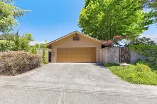 1325 NW Lawnridge Ave, Grants Pass, OR 97526 - Photo 52