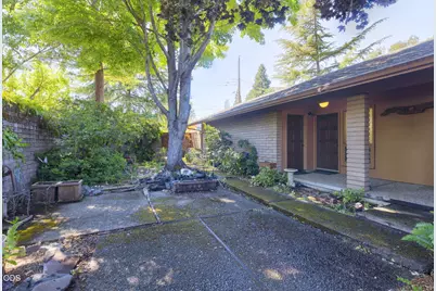1325 NW Lawnridge Avenue, Grants Pass, OR 97526 - Photo 34