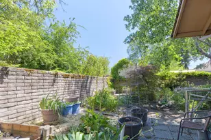 1325 NW Lawnridge Ave, Grants Pass, OR 97526 - Photo 42