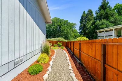 2503 NW Lassen Way, Grants Pass, OR 97526 - Photo 26