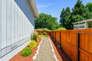 2503 NW Lassen Way, Grants Pass, OR 97526 - Photo 26