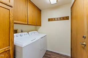 2503 NW Lassen Way, Grants Pass, OR 97526 - Photo 6