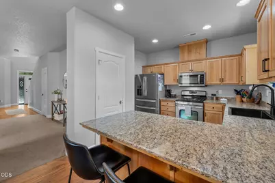 21184 Silverado Valley Lane, Bend, OR 97702 - Photo 12