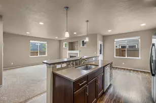 21154 Darnel Ave, Bend, OR 97702 - Photo 8