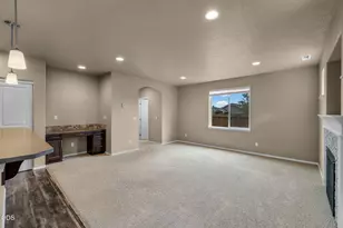 21154 Darnel Ave, Bend, OR 97702 - Photo 6