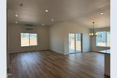 202 SE Peppermint Loop #20, Culver, OR 97734 - Photo 4