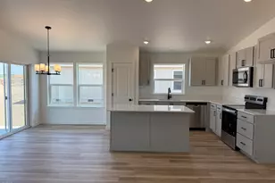 222 SE Peppermint Loop, Culver, OR 97734 - Photo 6