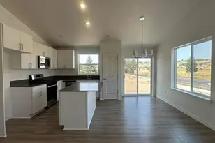 684 NE Rickenbacker Rd, Madras, OR 97741 - Photo 8
