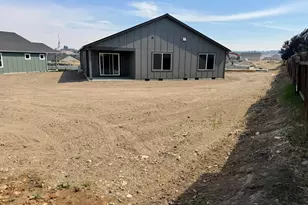 676 NE Rickenbacker Rd, Madras, OR 97741 - Photo 22