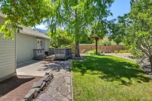772 St Andrews Cir, Ashland, OR 97520 - Photo 30
