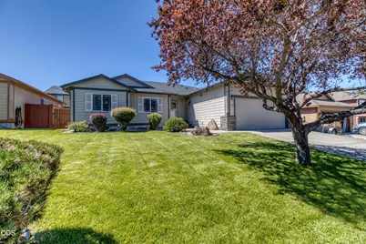730 NE Quince Avenue, Redmond, OR 97756 - Photo 2