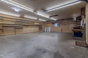 1375 Crater Lake Ave, Medford, OR 97504 - Photo 32