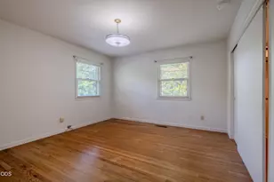 1375 Crater Lake Ave, Medford, OR 97504 - Photo 16