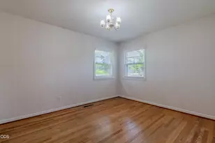 1375 Crater Lake Ave, Medford, OR 97504 - Photo 14