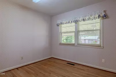 1375 Crater Lake Avenue, Medford, OR 97504 - Photo 12