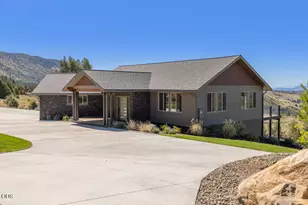 7306 Hanks Marsh Vis, Klamath Falls, OR 97601 - Photo 8