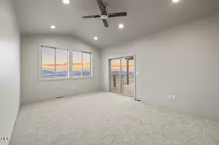 7306 Hanks Marsh Vis, Klamath Falls, OR 97601 - Photo 38