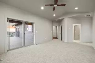 7306 Hanks Marsh Vis, Klamath Falls, OR 97601 - Photo 42