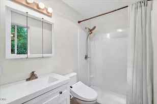 1222 Monroe Way, Grants Pass, OR 97527 - Photo 28